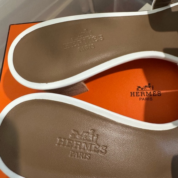 Hermes White Oasis leather sandal - Picture 3 of 3